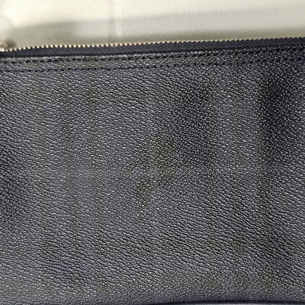 Burberry Dark Blue Pebbled Grained Leather Shoulder Bag Small Zip Top Minimalist - Picture 3 of 9